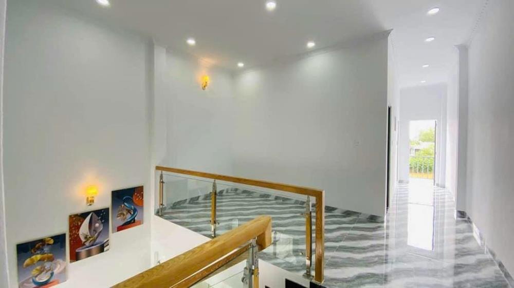 Chính chủ cần bán gấp nhà Bình Chánh, 100m2, SHR, giá 1.6 tỷ