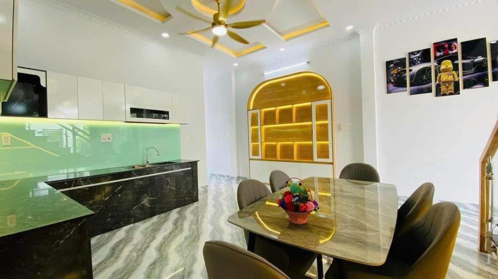 Chính chủ cần bán gấp nhà Bình Chánh, 100m2, SHR, giá 1.6 tỷ