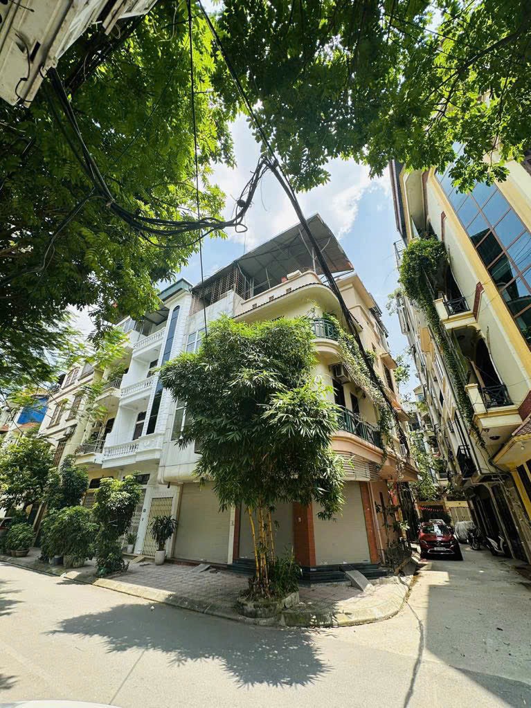 Bán Nhà Phân Lô Ba Đình - Lô Góc 3 Mặt Tiền, Vỉa Hè Ô Tô - 14.5 Tỷ
