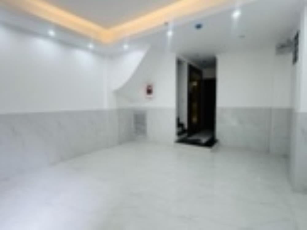 Cầu Diễn - Phú Diễn: Biệt thự 6 tầng, thang máy, 52m2, giá 14 tỷ 8 - Vị trí Vip