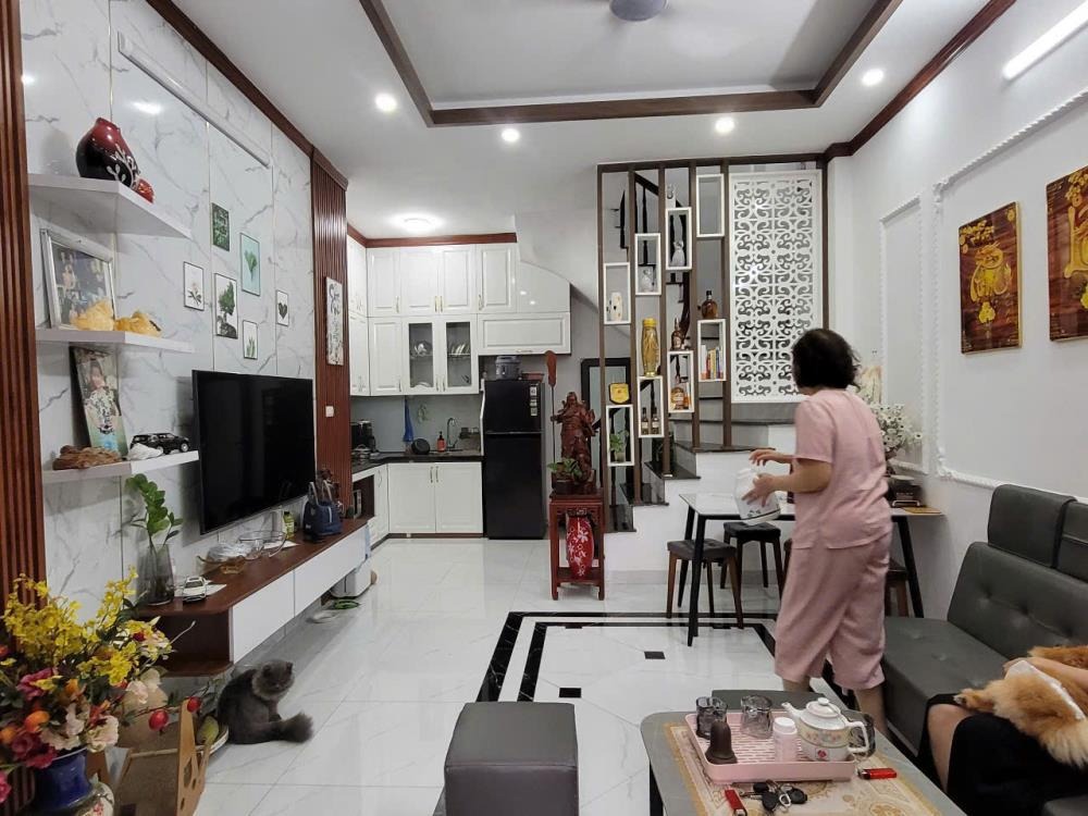 Bán Nhà Ngọc Hà, Ba Đình: Đẹp, Lô Góc, 5 Tầng, 7.7 Tỷ