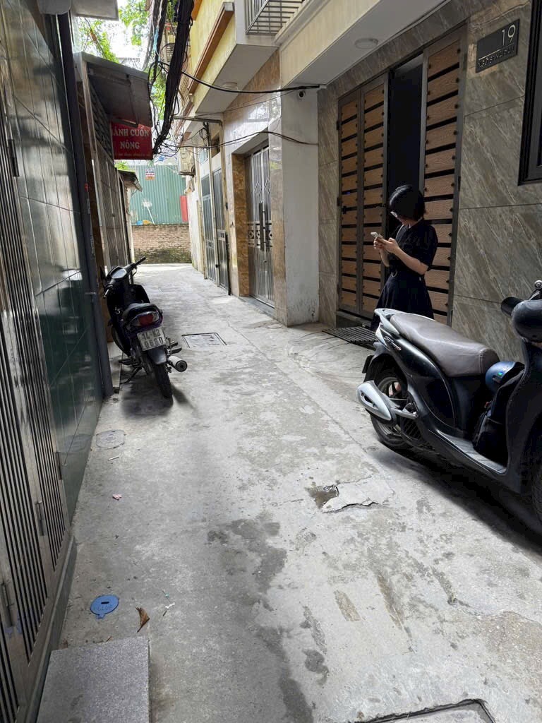 🏠 Bán Nhà Phố Xã Đàn - 4 Tầng, 35m2, Giá 8.7 Tỷ - Vị Trí Đắc Địa