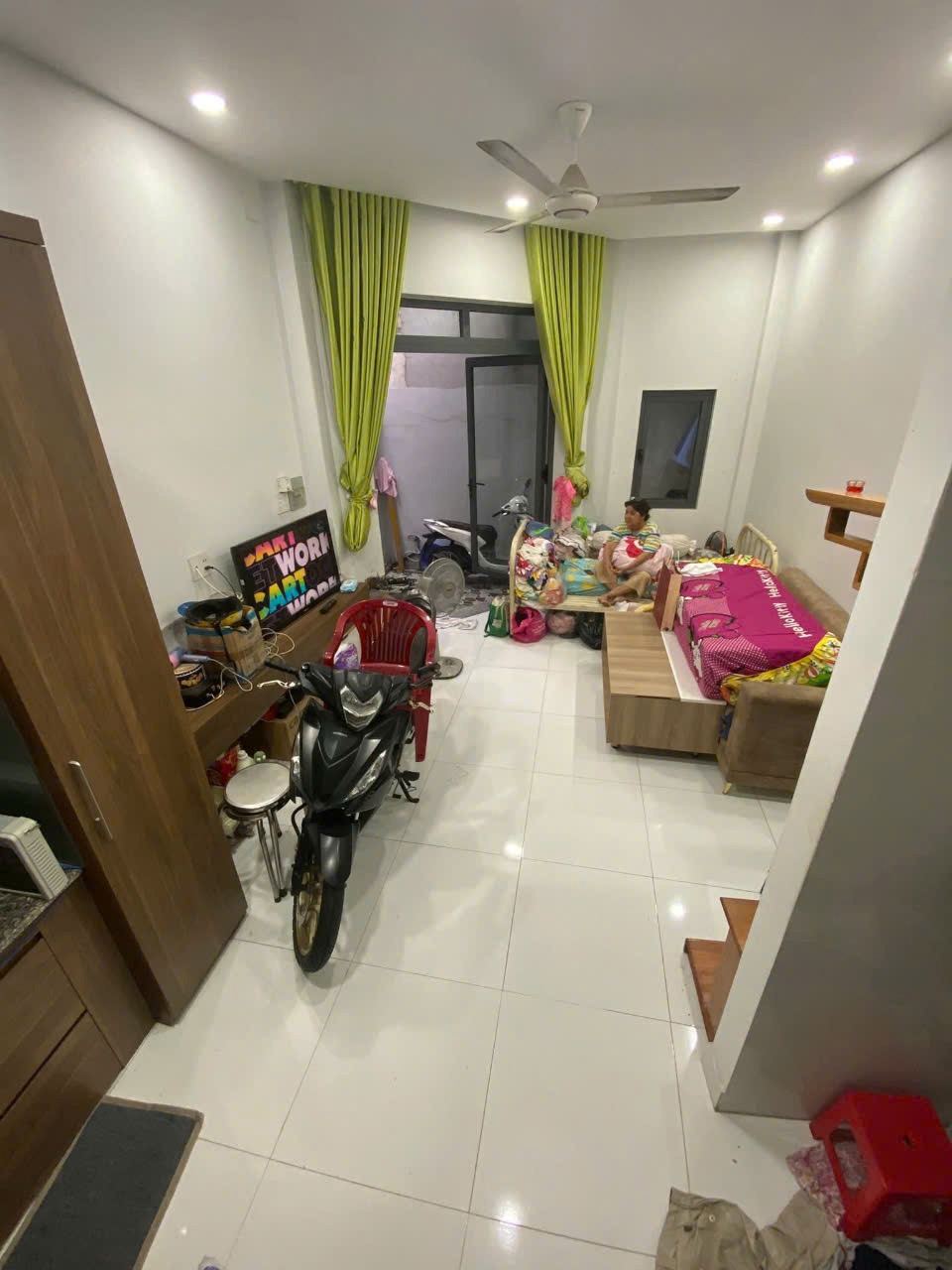 Nhà Đẹp 1 Trệt 2 Lầu, Đường Đông Hưng Thuận 09, Quận 12 - Giá 3.95 Tỷ