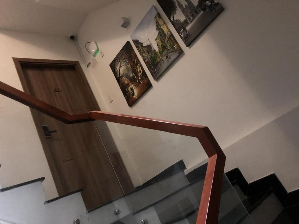 Bán Gấp CHDV 6 Tầng, Vị Trí Đắc Địa Quận 1, HĐ Tốt 45Tr/Th