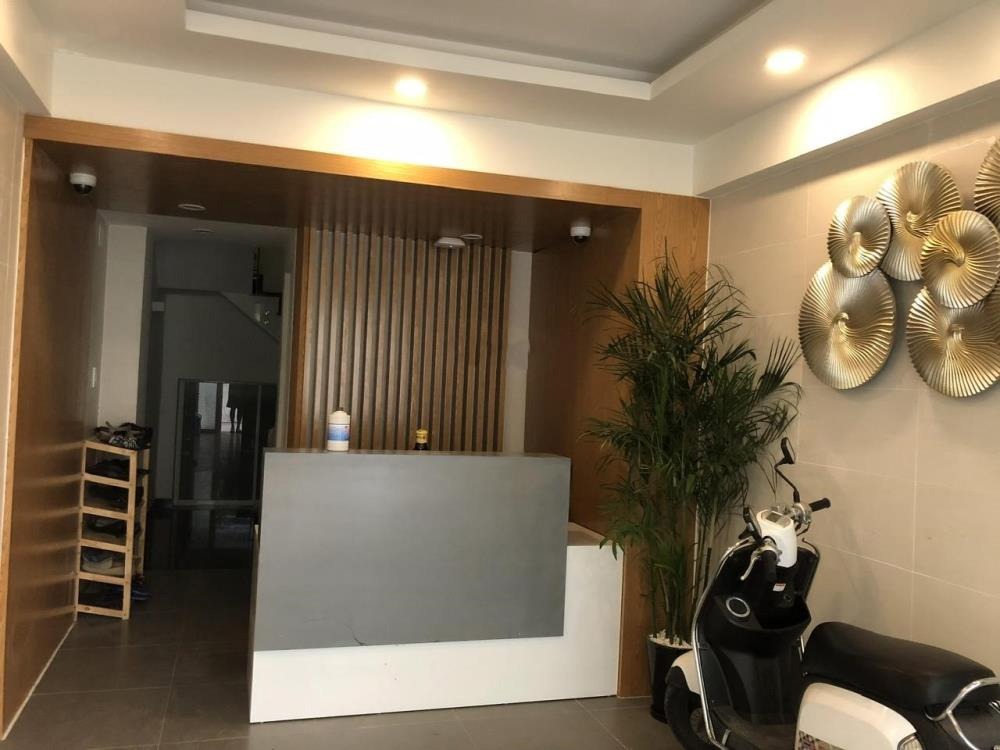 Bán Gấp CHDV 6 Tầng, Vị Trí Đắc Địa Quận 1, HĐ Tốt 45Tr/Th