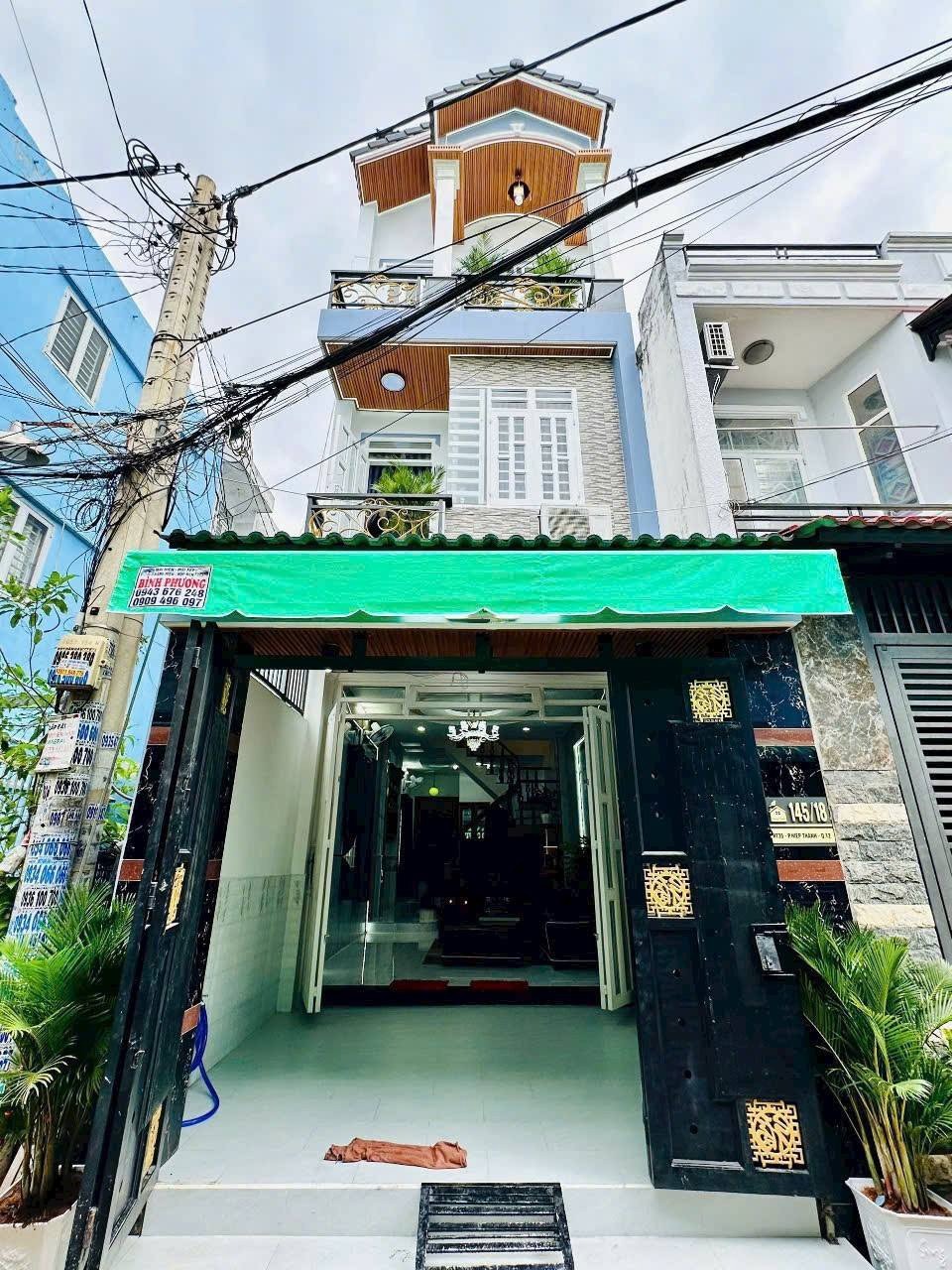 Bán nhà 3 lầu, đường Hiệp Thành 35, Quận 12 - Vị trí đẹp, full nội thất