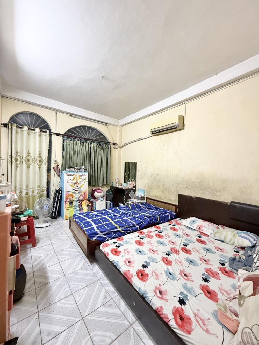 Bán nhà Quận 5 - 40m2, 3 Tầng, 5 Phòng Ngủ - Giá 1.5 Tỷ