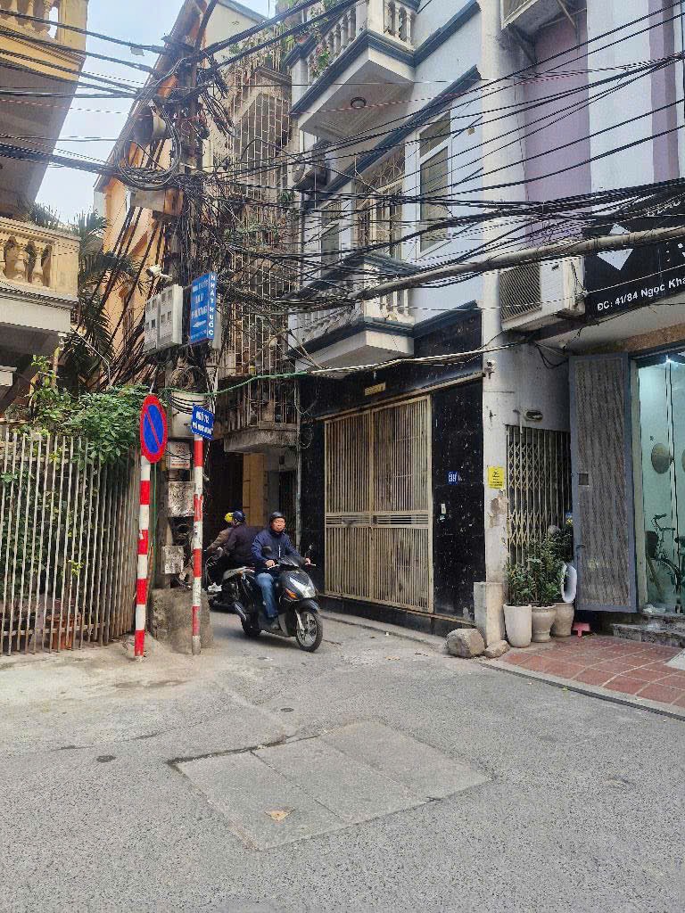 Nhà phố Ngọc Khánh - Kinh doanh sầm uất - Sổ đỏ vuông vắn