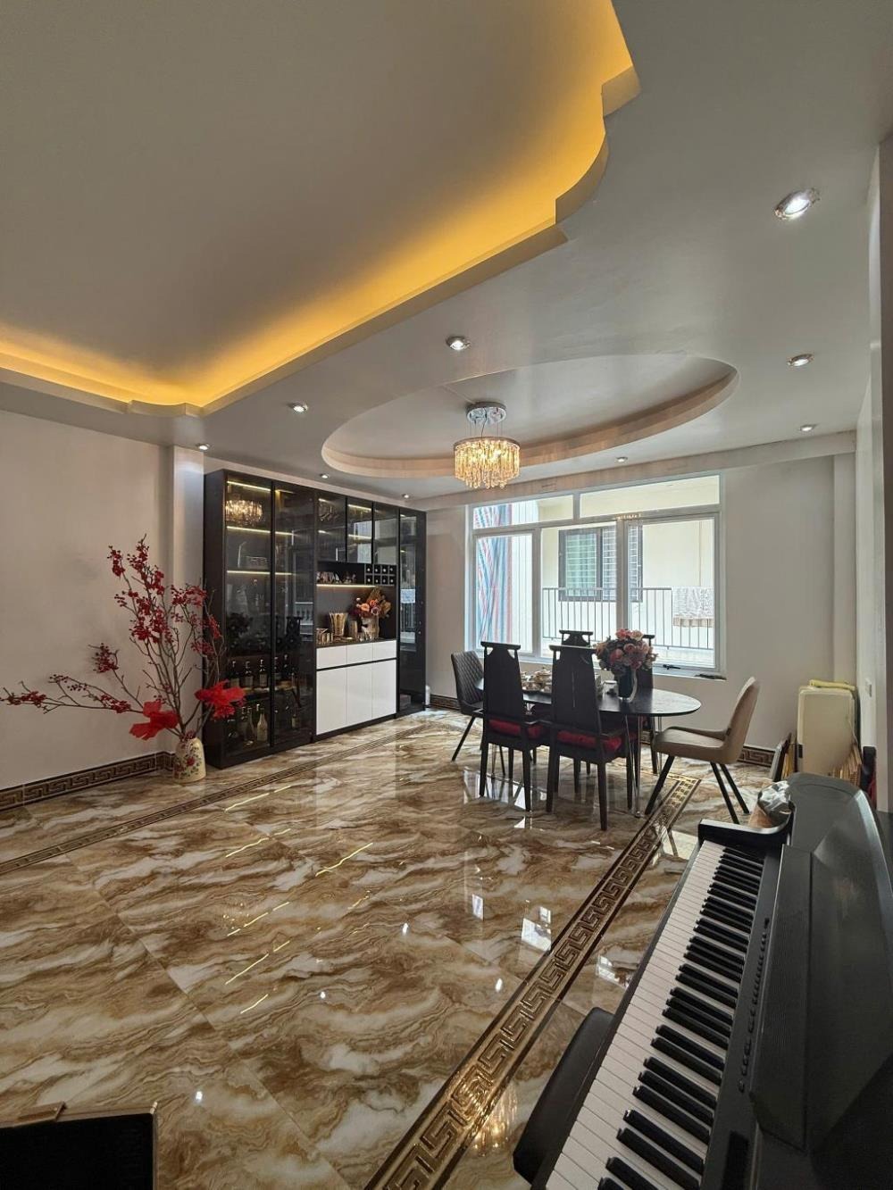 Nhà đẹp đường Bưởi, Ba Đình: Full nội thất, 72m2, giá 17.9 tỷ