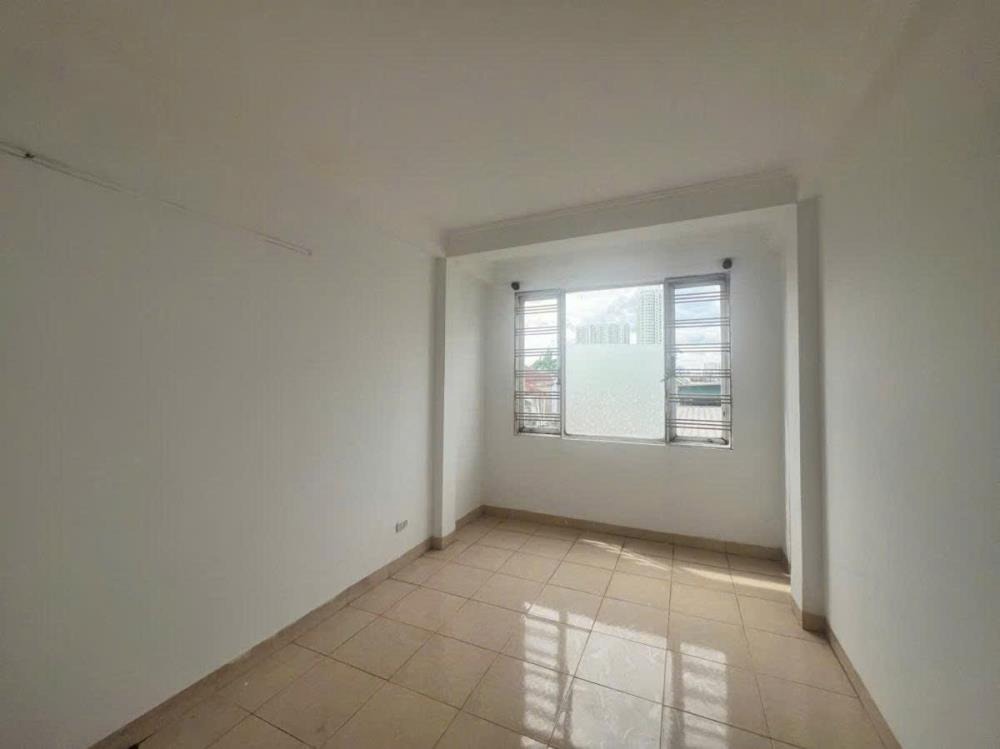Siêu Hiếm Nhà Đất Thổ Cư Yên Duyên, Hoàng Mai - 33m2x4T - Giá 7.x Tỷ