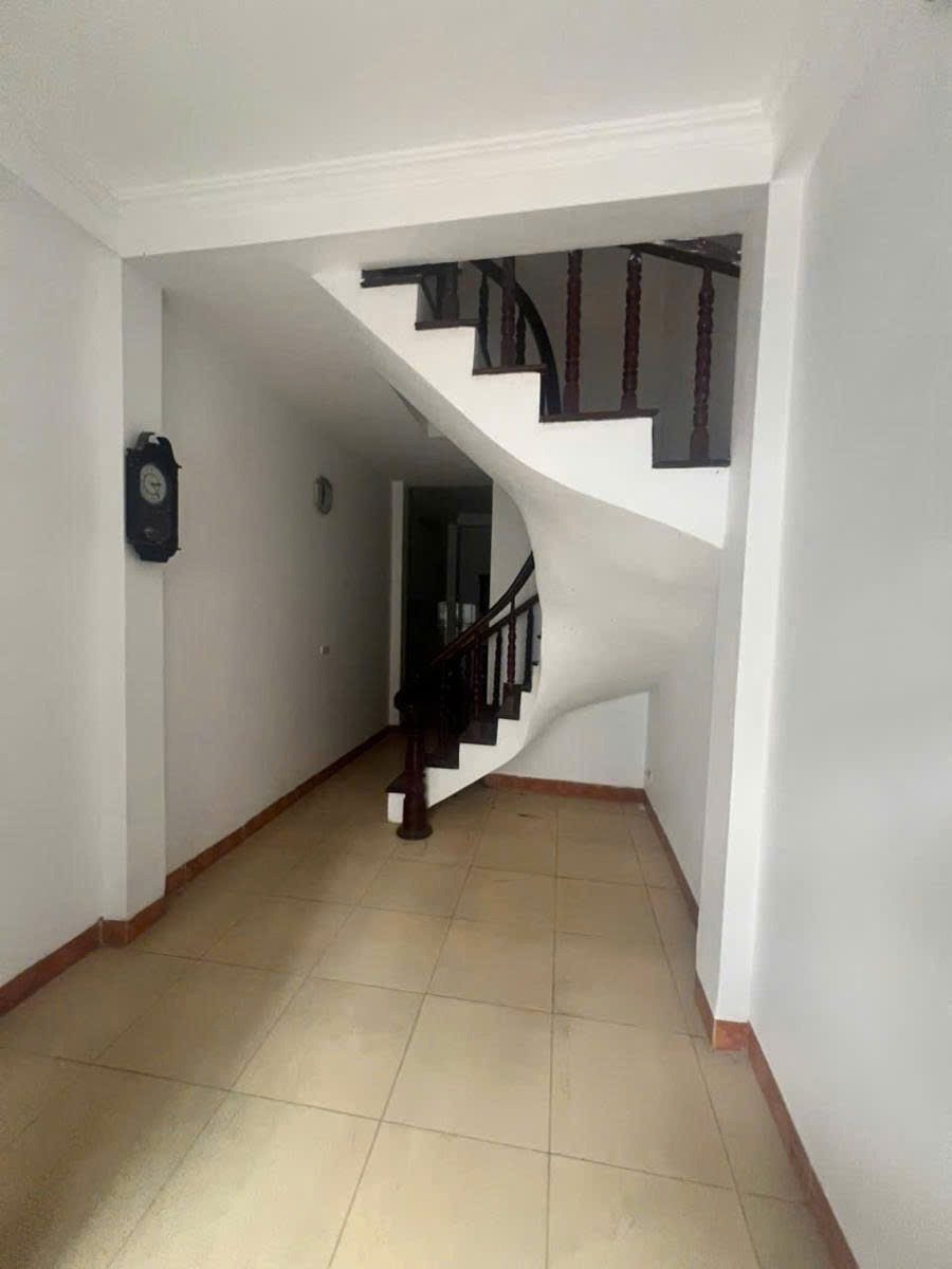 Siêu Hiếm Nhà Đất Thổ Cư Yên Duyên, Hoàng Mai - 33m2x4T - Giá 7.x Tỷ