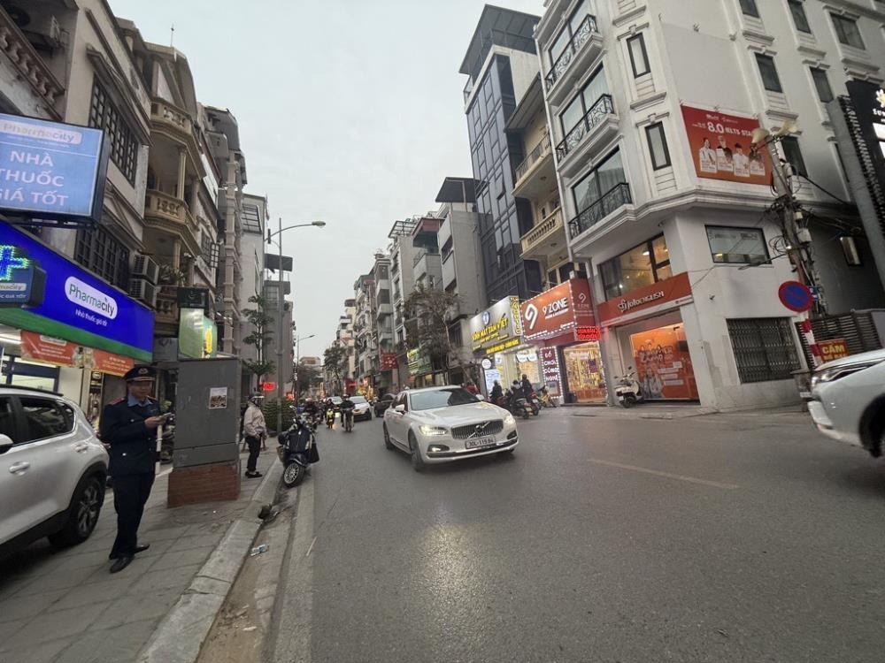 Bán Tòa Nhà 9 Tầng Mới Xây - Thụy Khuê - View Hồ - Giá 96 Tỷ