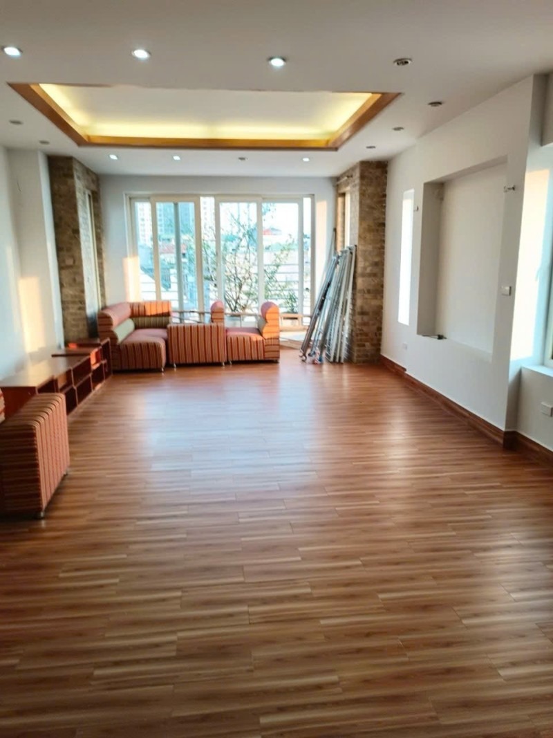 Bán tòa nhà mặt phố Lụa - Vạn Phúc, Hà Đông: 100m2, 8 tầng, thang máy, giá 31 tỷ