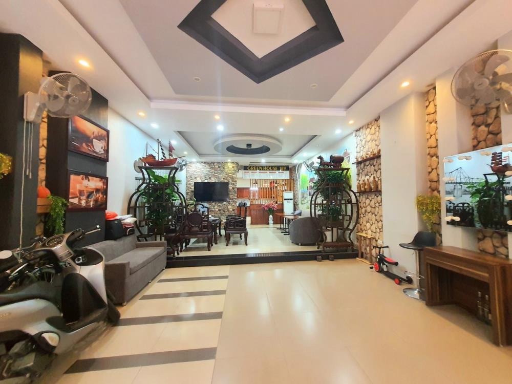 Bán nhà mặt phố Linh Đàm - 72m² - 5PN - Full Nội Thất - Giá 30.5 tỷ