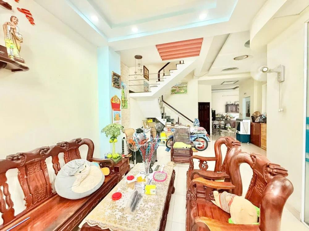 Mặt Tiền Âu Cơ - Nhà 4 Tầng 110m² - Giá 9.4 Tỷ - Tân Phú