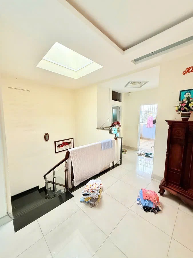 Mặt Tiền Âu Cơ - Nhà 4 Tầng 110m² - Giá 9.4 Tỷ - Tân Phú
