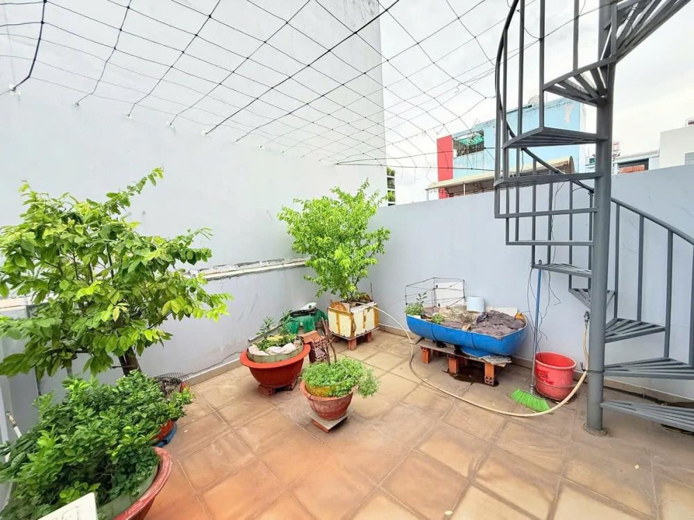 Mặt Tiền Âu Cơ - Nhà 4 Tầng 110m² - Giá 9.4 Tỷ - Tân Phú
