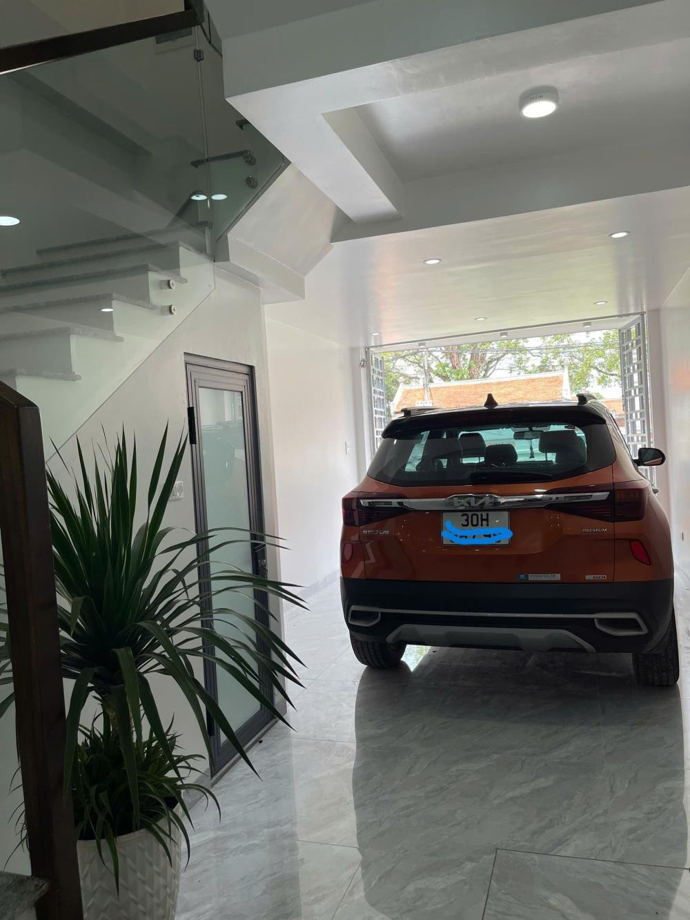 Nhà 4 Tầng Full Đồ, Gara Ô Tô, Sát VinOceanPark - Giá 5 TỷXXX