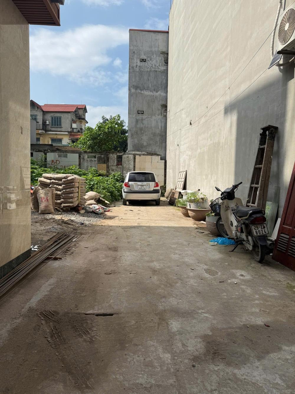 Đất Phố Ngô Xuân Quảng - Vị Trí Đắc Địa, Ô Tô Vào, Giá 4.3 Tỷ