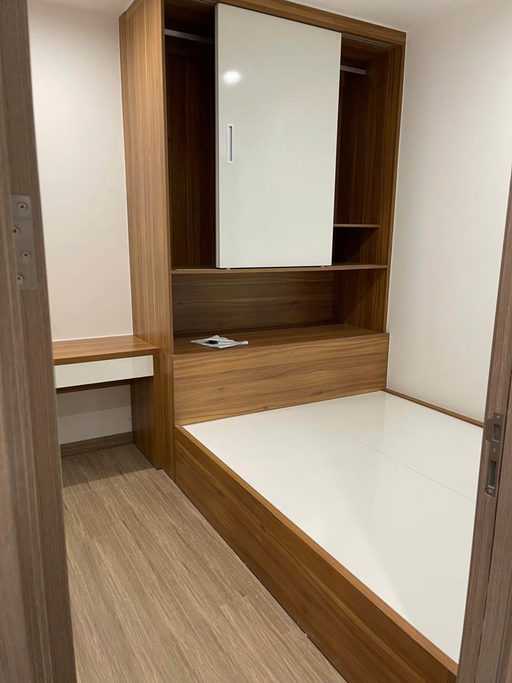 Chính chủ bán nhanh căn 2PN, full nội thất, giá 2.8 tỷ tại OCP