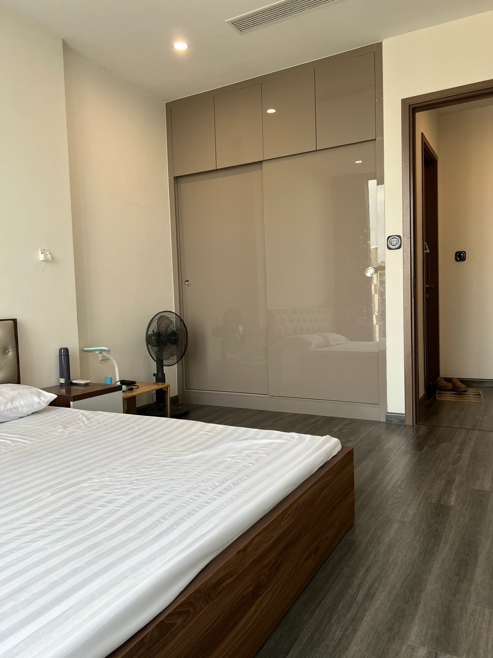 Căn 1PN Đầy Đủ Nội Thất, Giá Chỉ 2.36 Tỷ - Vị Trí Đắc Địa