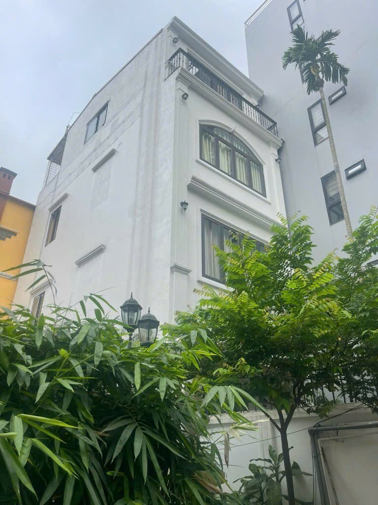 Nhà Mặt Phố Âu Cơ 80m2, Mặt Tiền 4.7m, Ô Tô Vào Nhà, Pháp Lý Sổ Đỏ