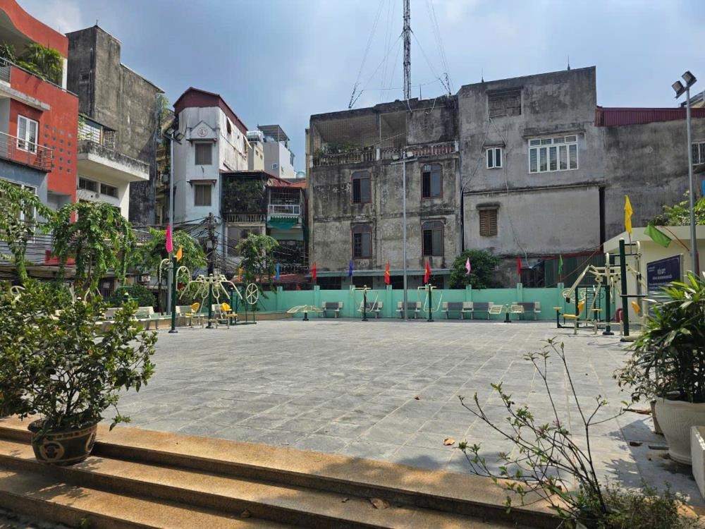 Nhà Đẹp Vĩnh Phúc, Ba Đình: Giá 6.68 Tỷ, Full Nội Thất, Gần Hồ Tây
