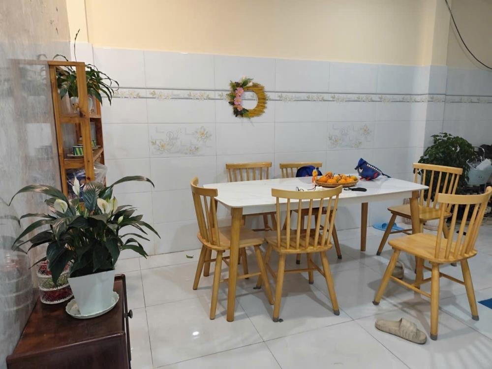 Cho Thuê Nhà Phố Mặt Tiền Quận 8 - 4.2x17m - Giá 25 Triệu