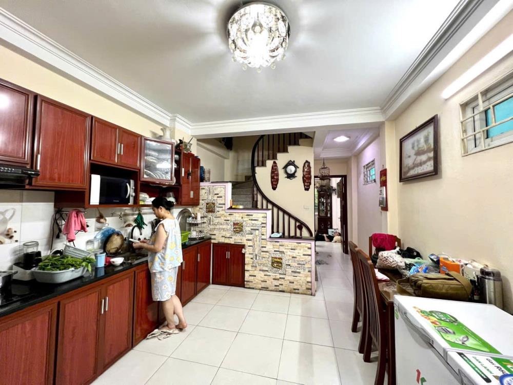 Bán nhà mặt phố Khương Trung, Hà Nội: 16.8 tỷ, 38.8m², View Đẹp, Vị Trí Vàng