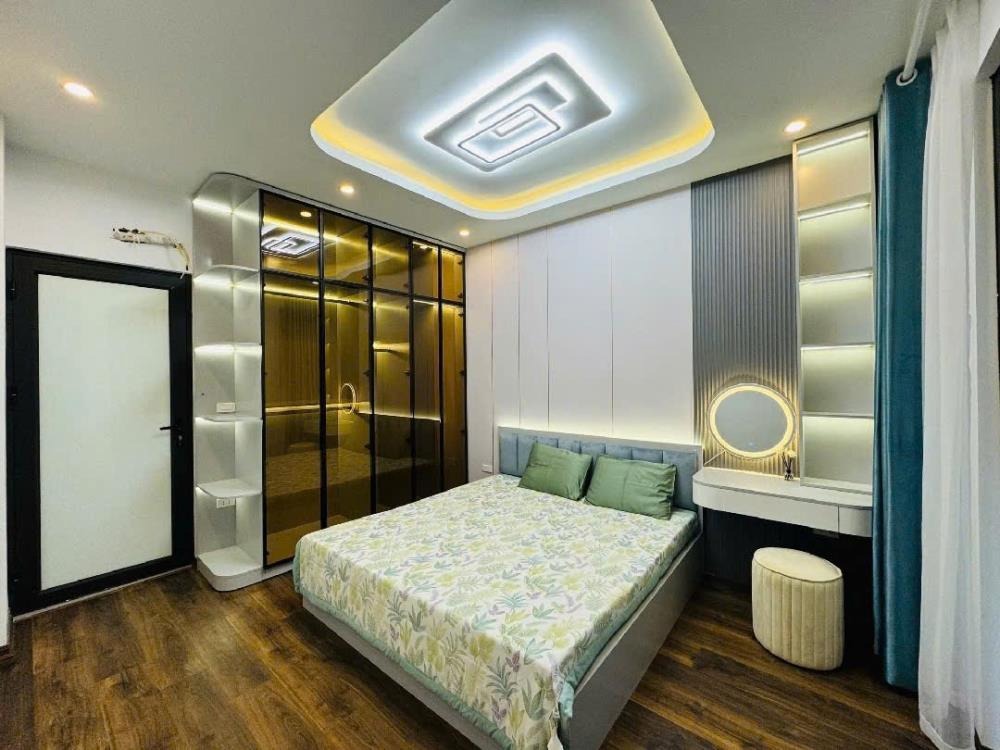 Bán Gấp Nhà Khương Hạ - 33m2 - 7 Tỷ - Vị Trí Đẹp, Nội Thất Cao Cấp