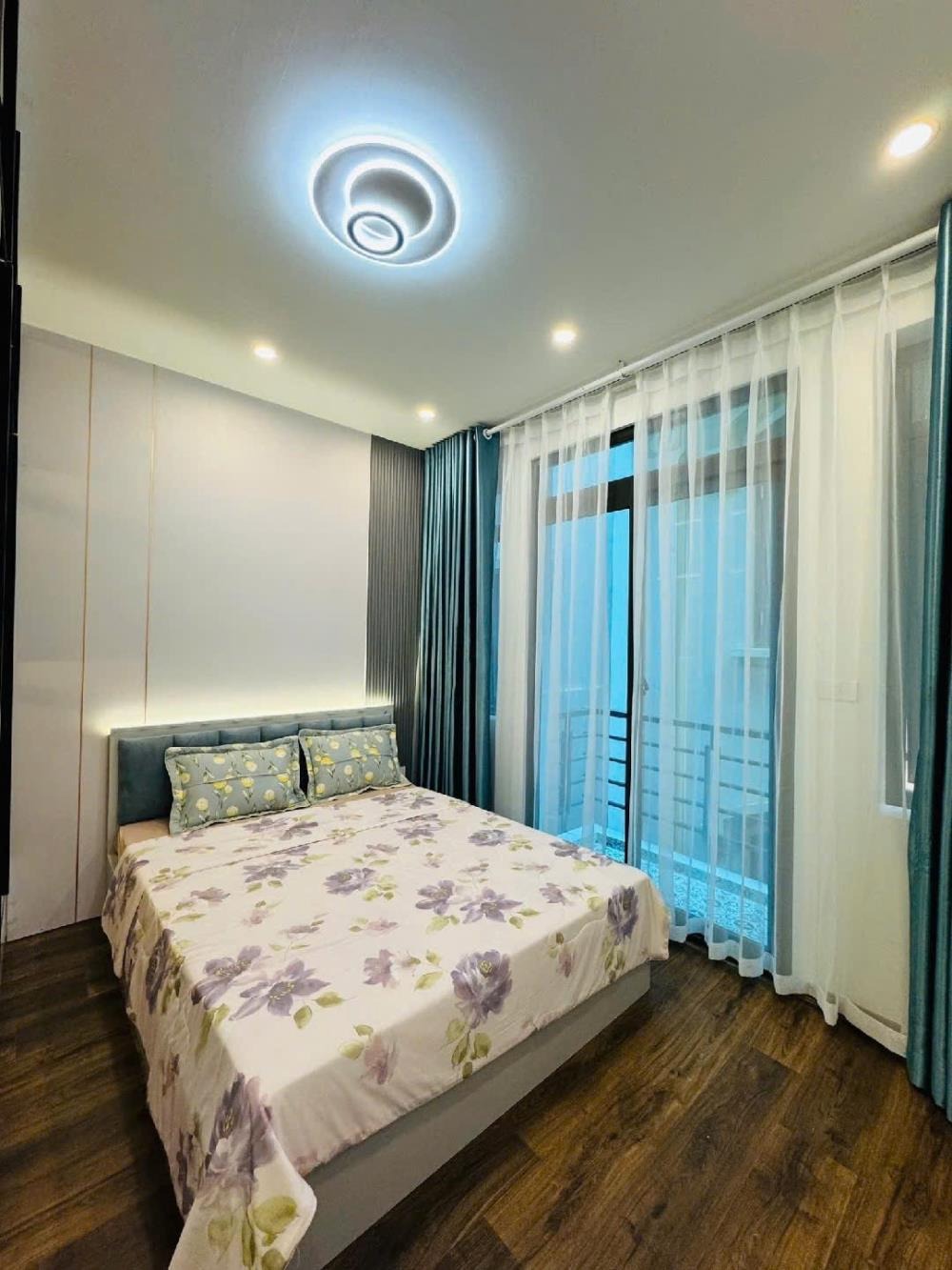 Bán Gấp Nhà Khương Hạ - 33m2 - 7 Tỷ - Vị Trí Đẹp, Nội Thất Cao Cấp