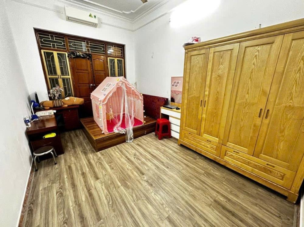Nhà Thụy Khuê - Ngõ Thông Thoáng, Gần Hồ Tây - Giá 10.5 tỷ