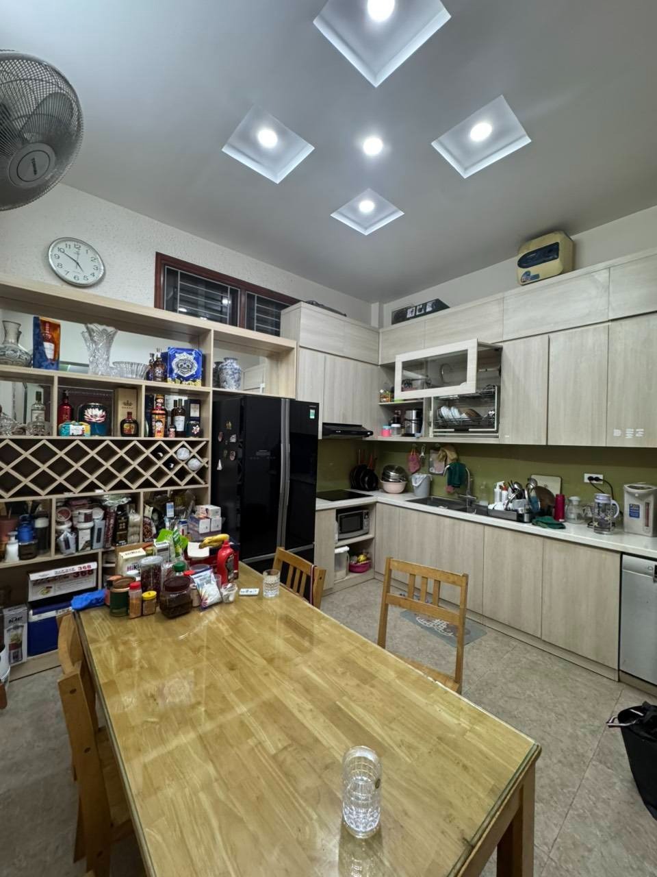 Bán Gấp Nhà Phố Yên Hòa - 51m2, 4 Tầng, Mặt Tiền 4m - Giá 12.9 Tỷ