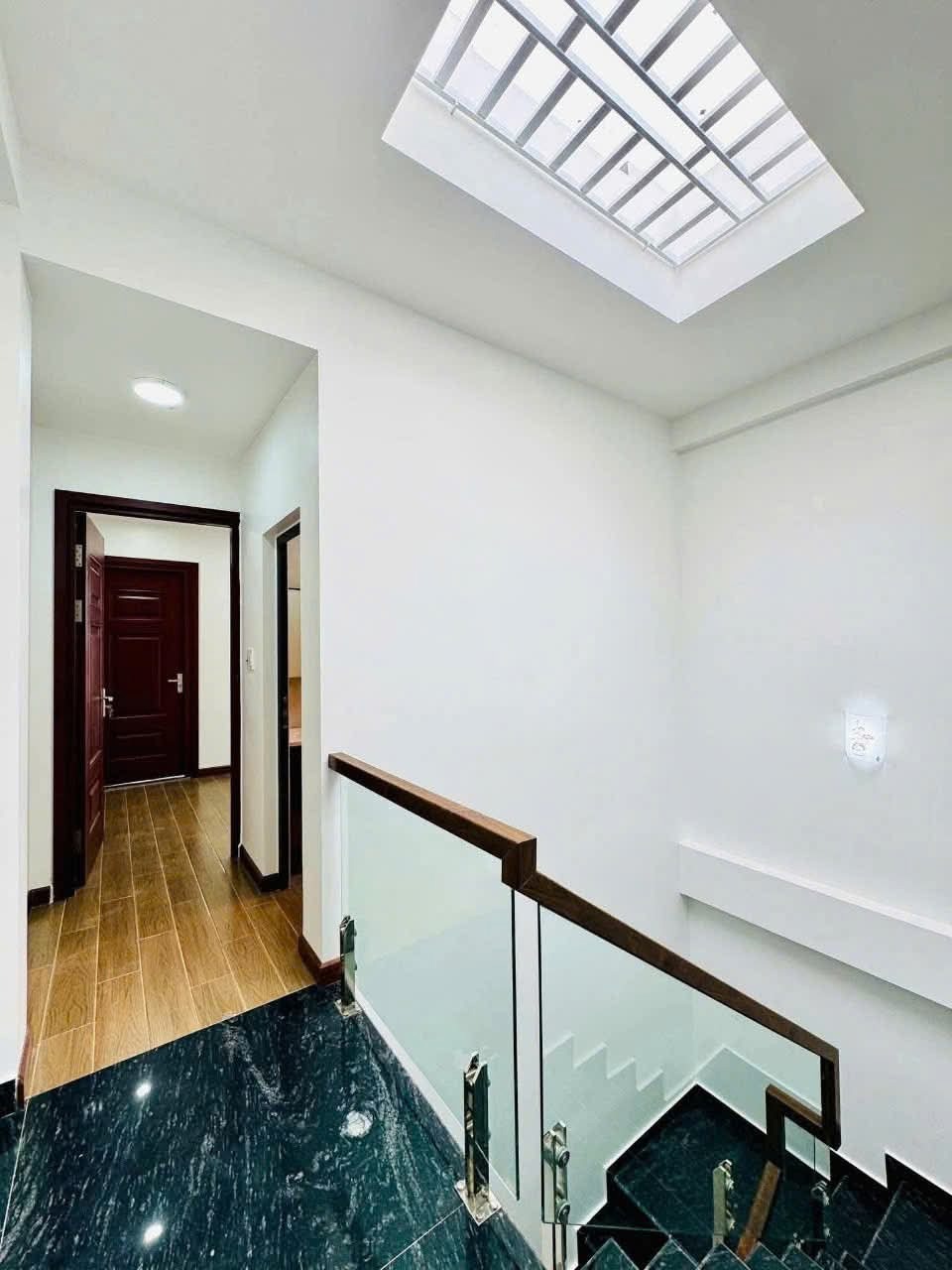 Bán nhà Tây Mỗ - Nam Từ Liêm Giá 5.94 Tỷ - Vị Trí Đắc Địa
