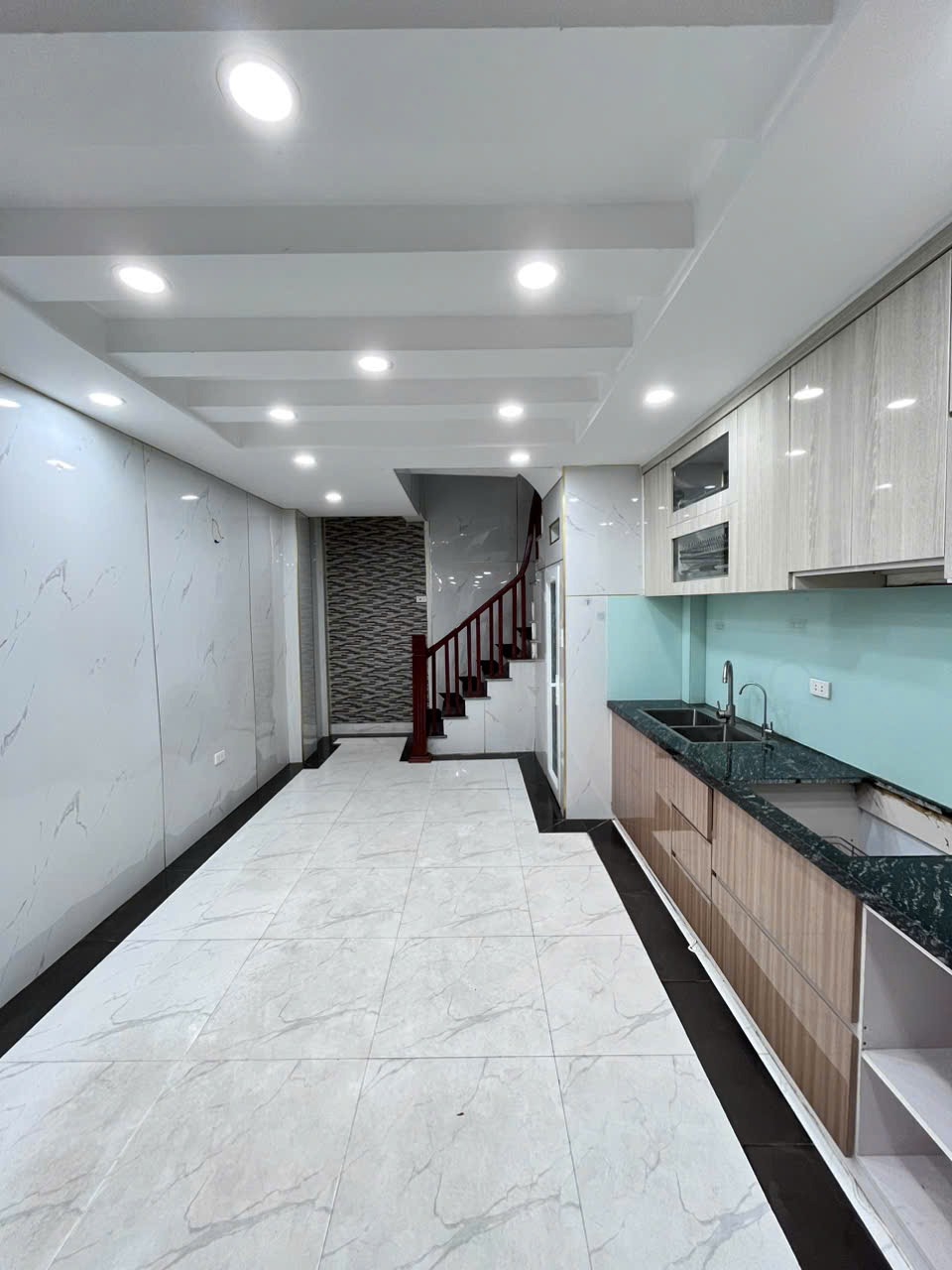 Bán nhà riêng Tây Nam Linh Đàm, Bùi Quốc Khái - 6.38 tỷ, 30m², View Đẹp