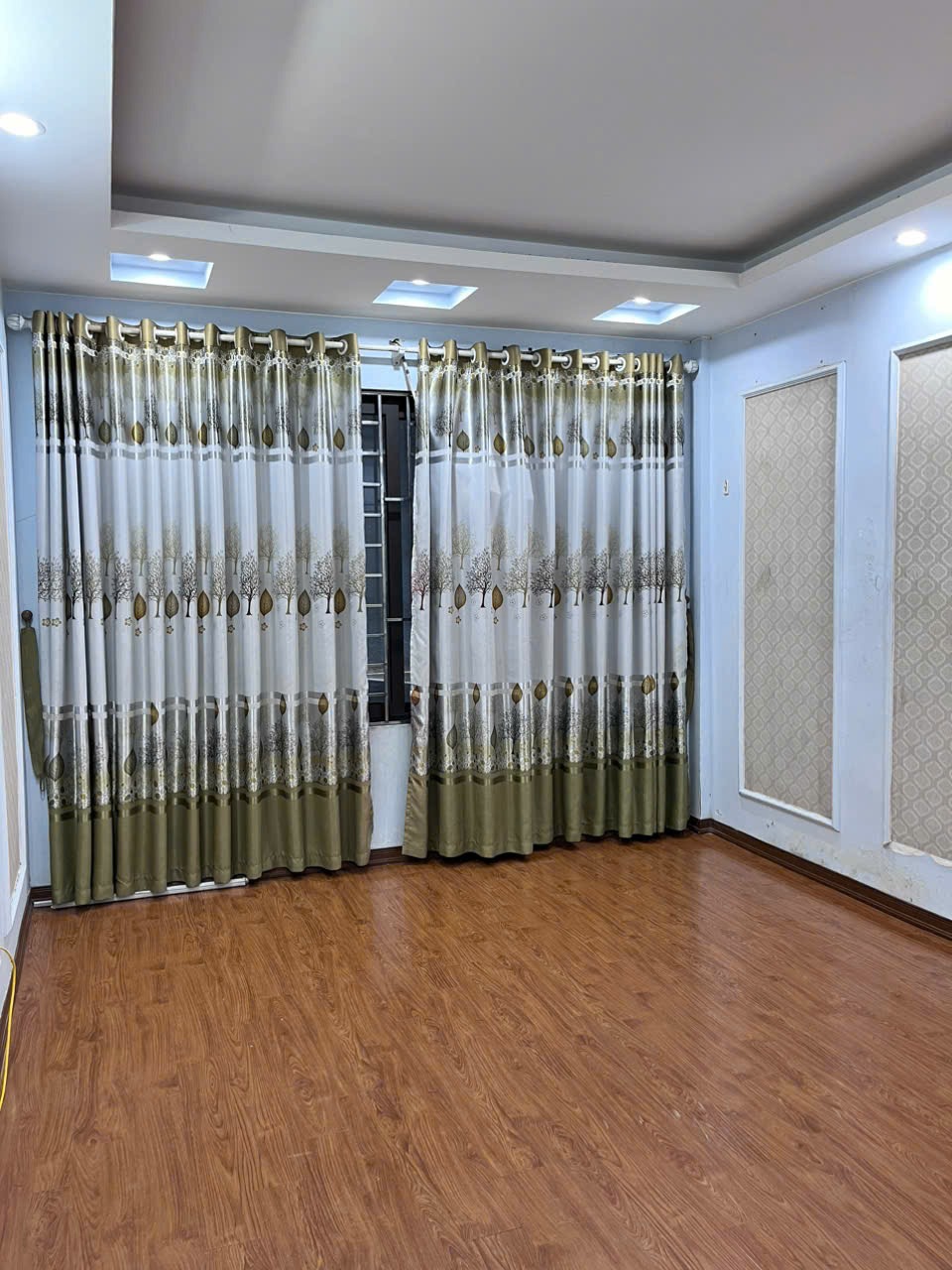 Bán nhà riêng Tây Nam Linh Đàm, Bùi Quốc Khái - 6.38 tỷ, 30m², View Đẹp