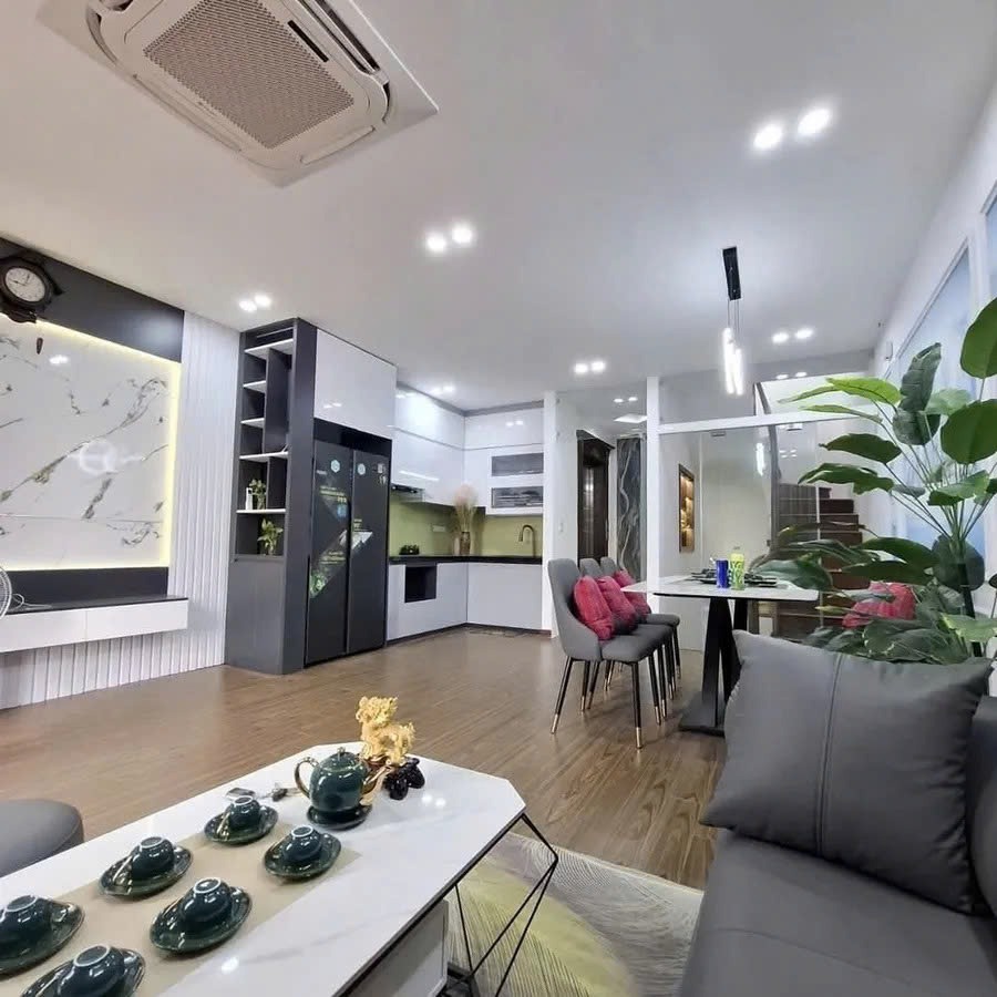 Phố Vương Thừa Vũ 47m2, 7 Tầng, Mặt Tiền 5m, Ô Tô Vào Nhà, Quận Thanh Xuân