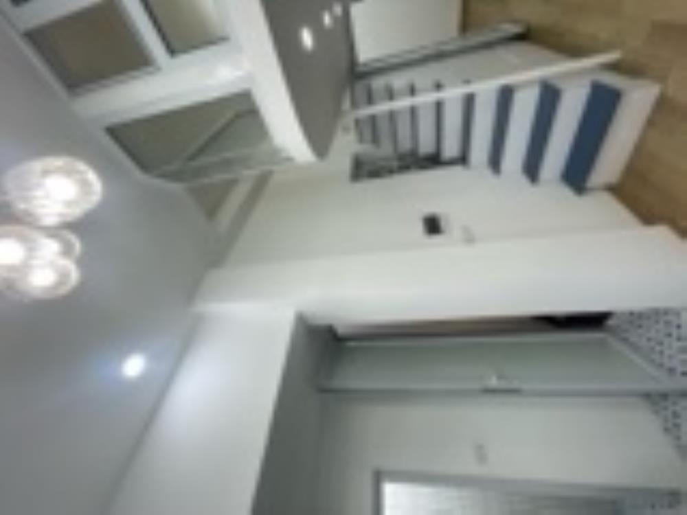Siêu phẩm nhà phố Tây Hồ - 3 Tầng, Sổ Đỏ, View Đẹp, Giá Tốt