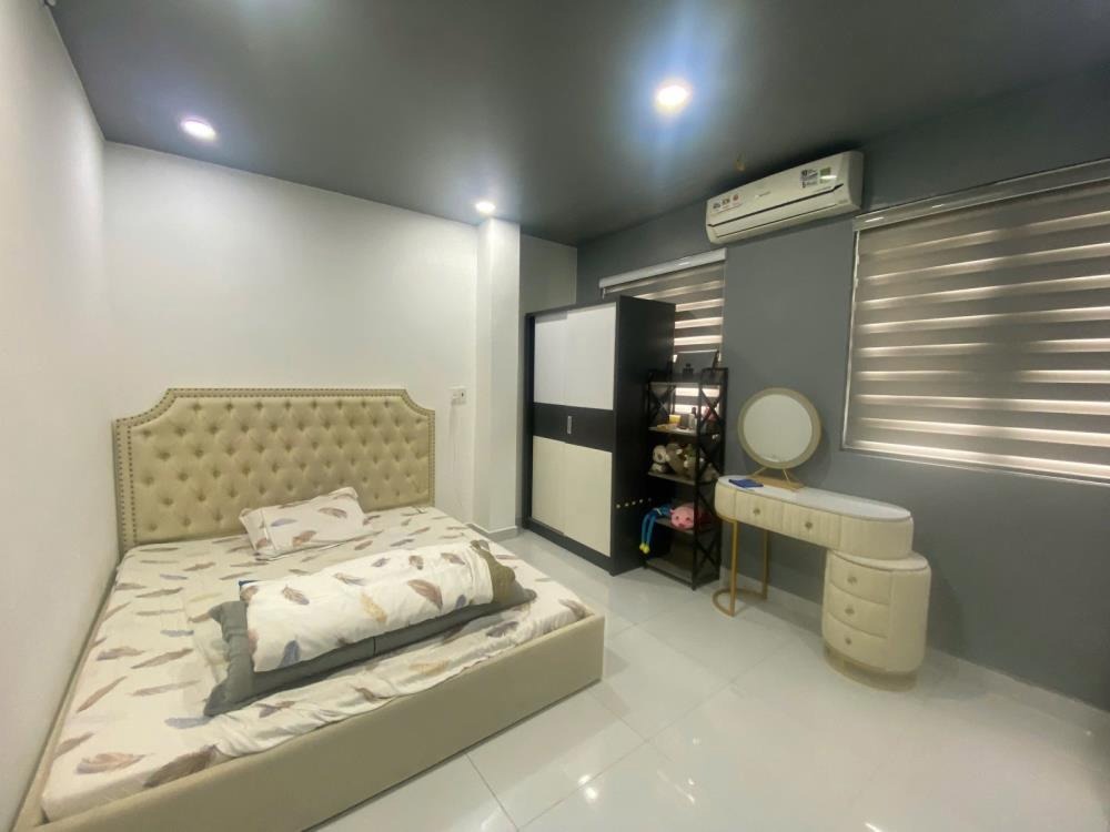 Nhà Đẹp 2 Tầng, Hẻm Xe Hơi, Quận 8 - 3.X Tỷ