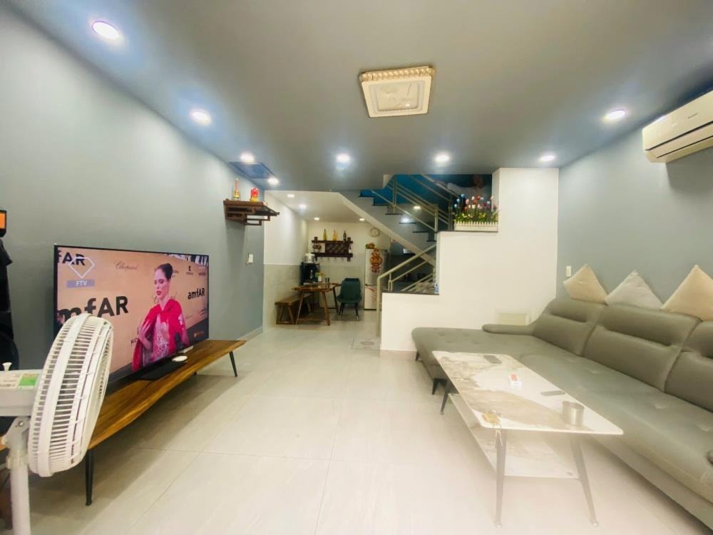 Nhà Đẹp 2 Tầng, Hẻm Xe Hơi, Quận 8 - 3.X Tỷ