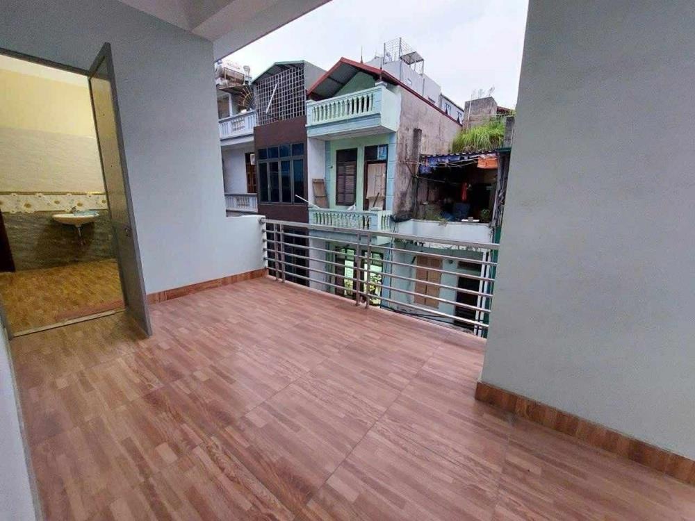 Nhà Lô Góc Đại Mỗ: Vị Trí Kinh Doanh Đắc Địa, 4 Tầng, Ô Tô Đỗ Cửa