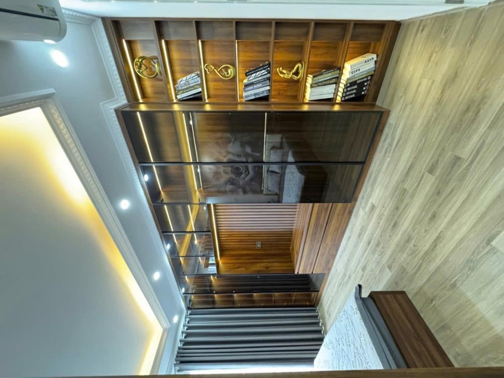 Siêu phẩm Yên Hòa - Gần Đại học Ngoại Thương - Giá 7.x tỷ