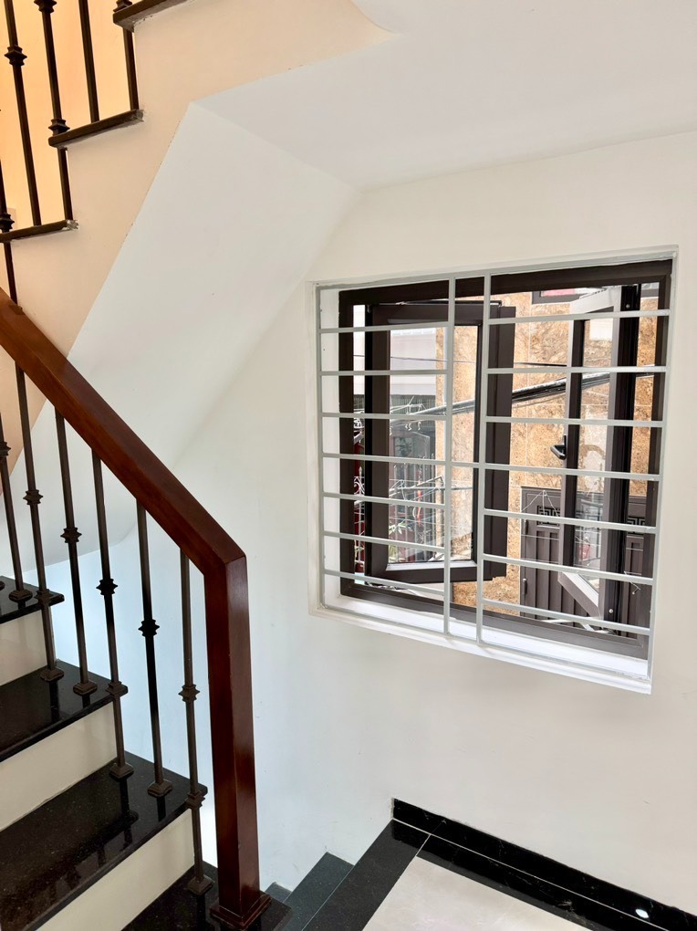 Bán nhà Tôn Đức Thắng - Giá Rẻ, Full Nội Thất, 30m2 - Vị Trí Đắc Địa