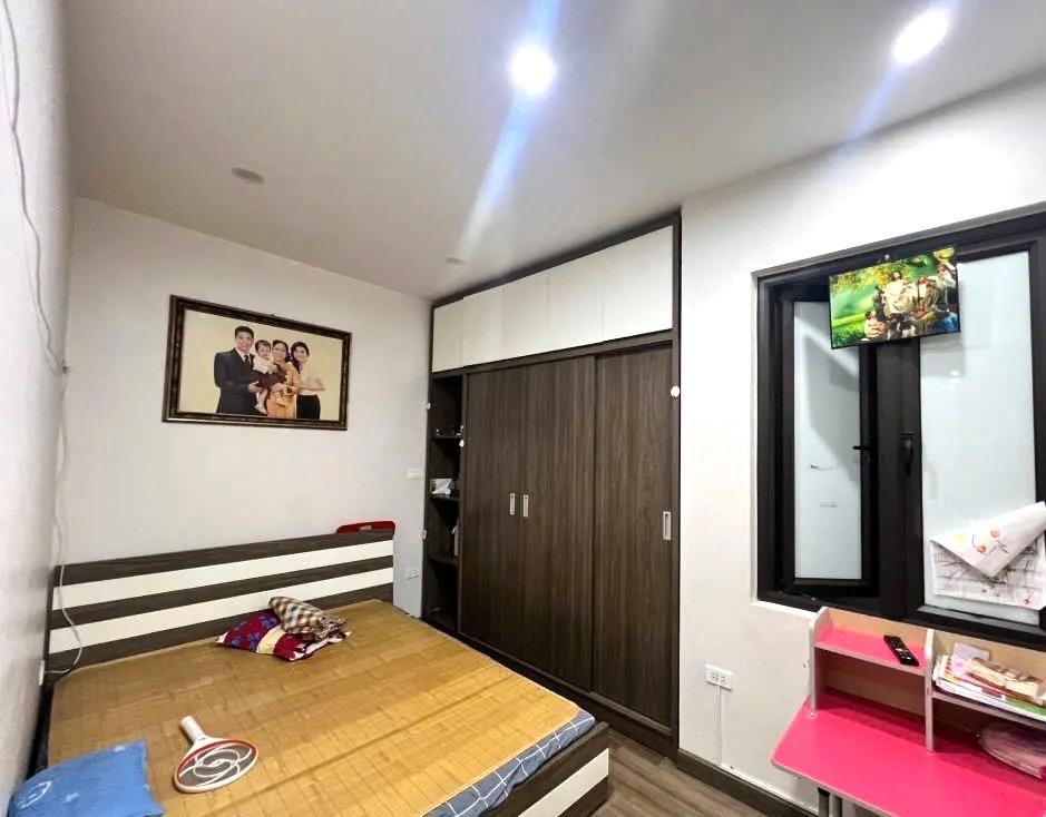 Nhà phố Long Biên - 4 Tầng, Full Nội Thất - Vị trí Vàng, Tiện Ích Đầy Đủ
