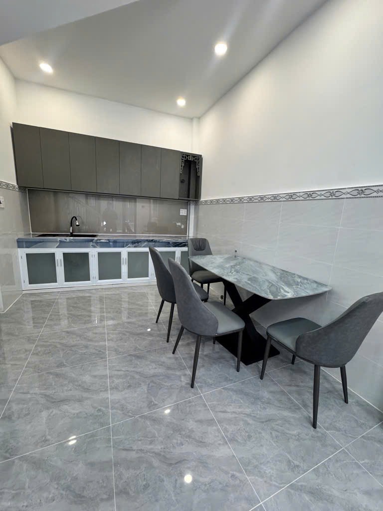 Nhà đẹp Tân Bình - Giá 3.95 tỷ - Full Nội Thất - Gần Chợ