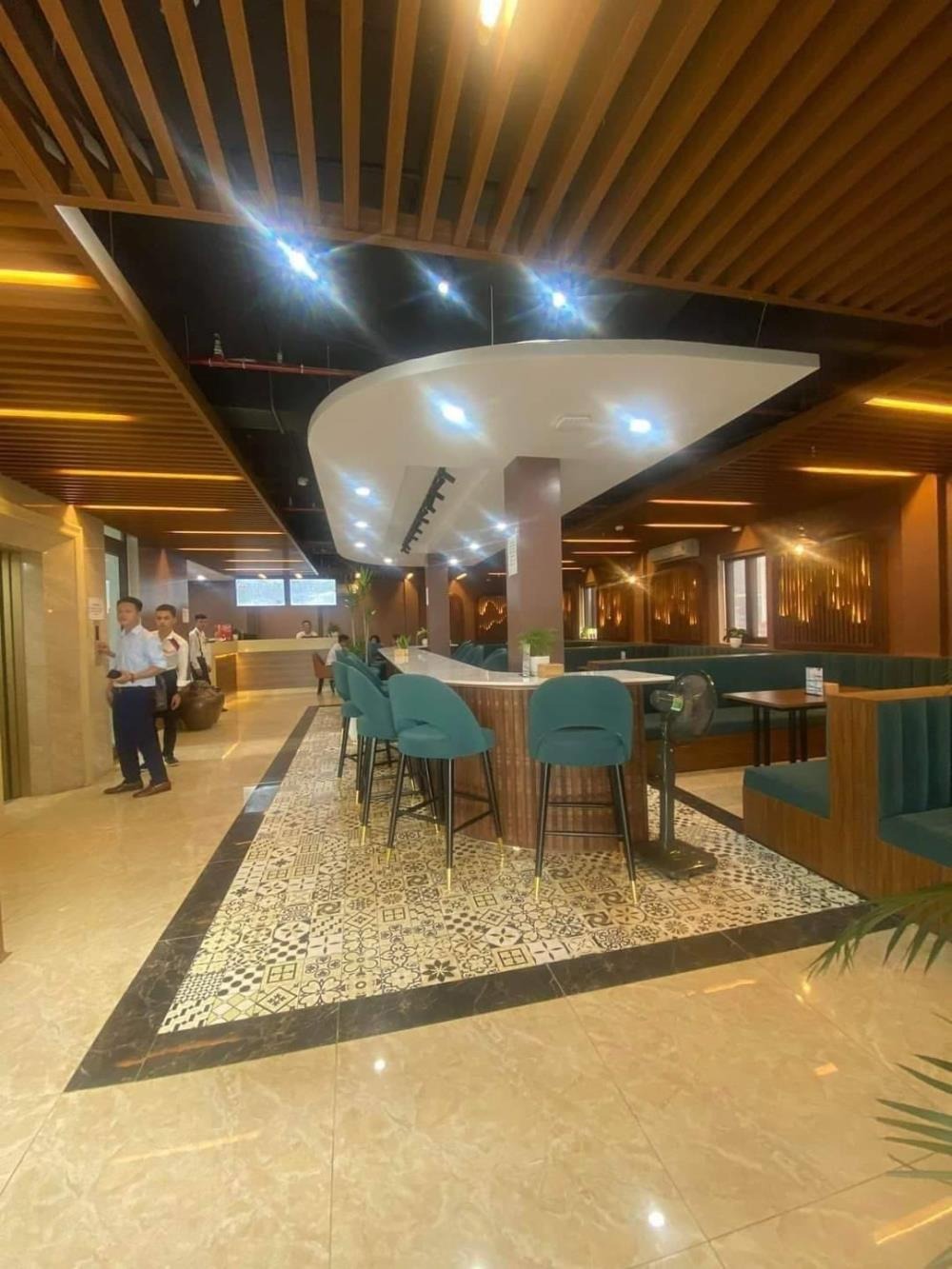 Bán nhà mặt phố Nguyễn Hoàng, Cầu Giấy: 93 tỷ - 280m2 - Kinh doanh đỉnh cao