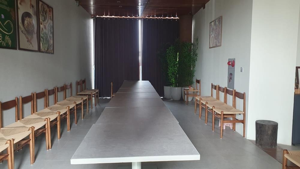 Bán Gấp Nhà Mặt Phố Lạc Long Quân 115m2, 8 Tầng, Vị Trí Đẹp - Giá Tốt