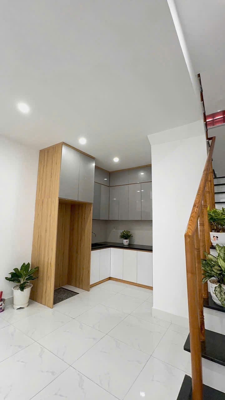 Bán nhà hóc môn giá 835tr, sổ hồng riêng - Vị trí đắc địa, tiềm năng lớn