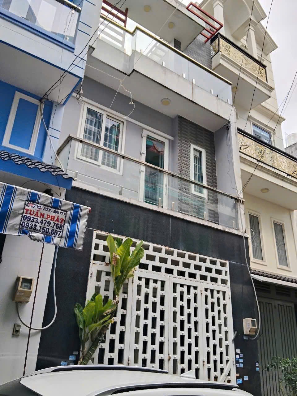 Nhà Đẹp Quận 12: 1 Trệt 2 Lầu, 7m Thông, Giá 4.9 Tỷ