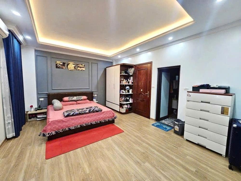 Cực Phẩm Mặt Phố Nguyễn Văn Trỗi - Hà Đông: Kinh Doanh Vàng, Vị Trí Đỉnh Cao